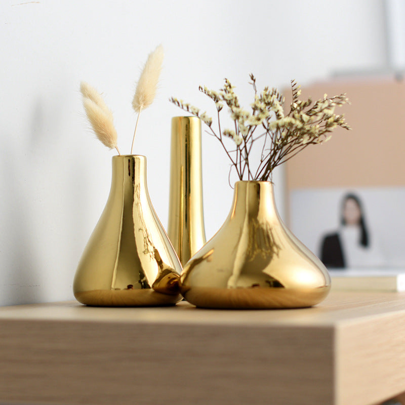 Goldene Vase