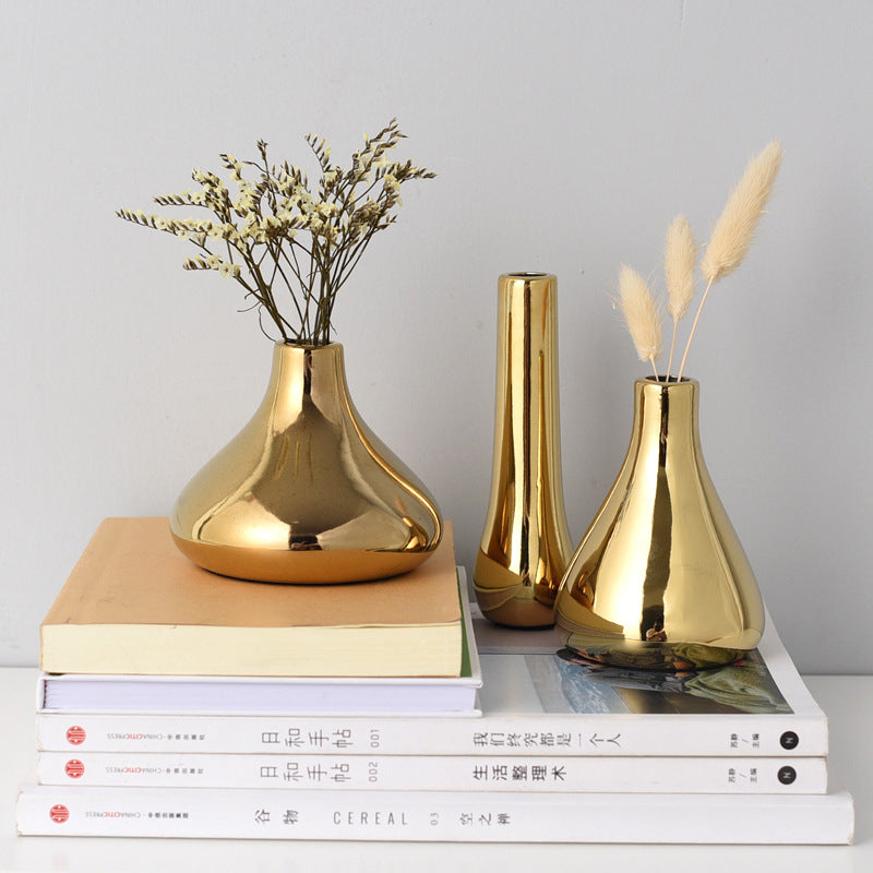 Goldene Vase